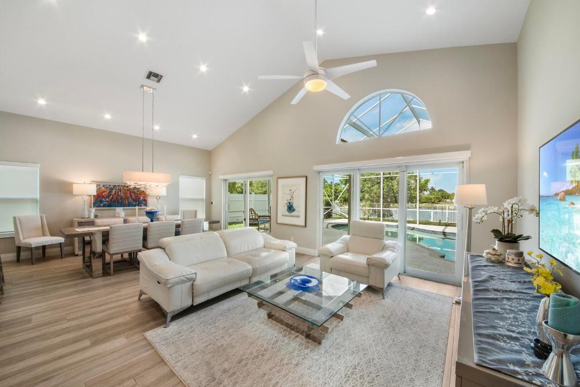 7070 Charleston Point Drive, Lake Worth