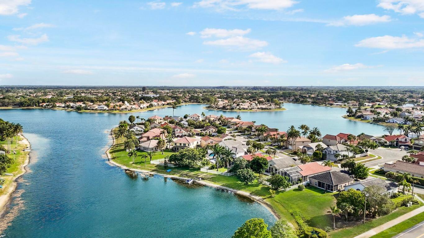 7070 Charleston Point Drive, Lake Worth