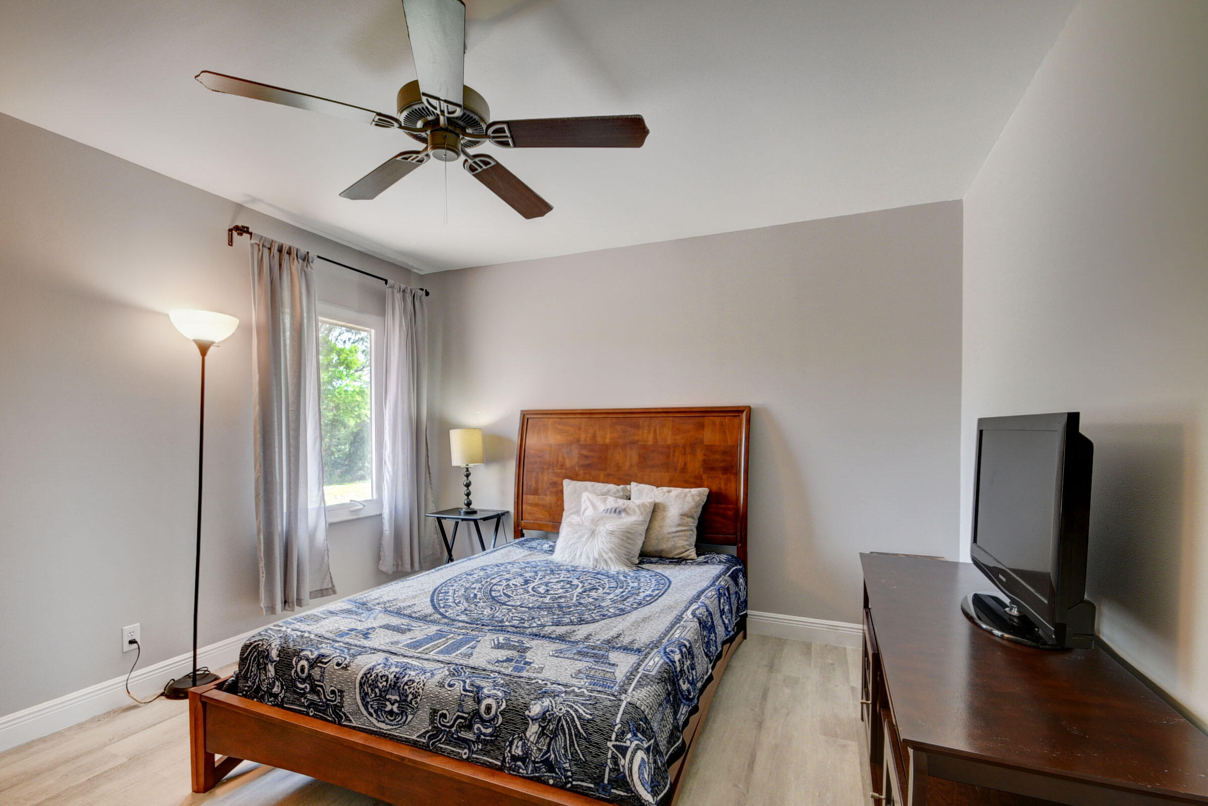 5598 Aspen Ridge Circle