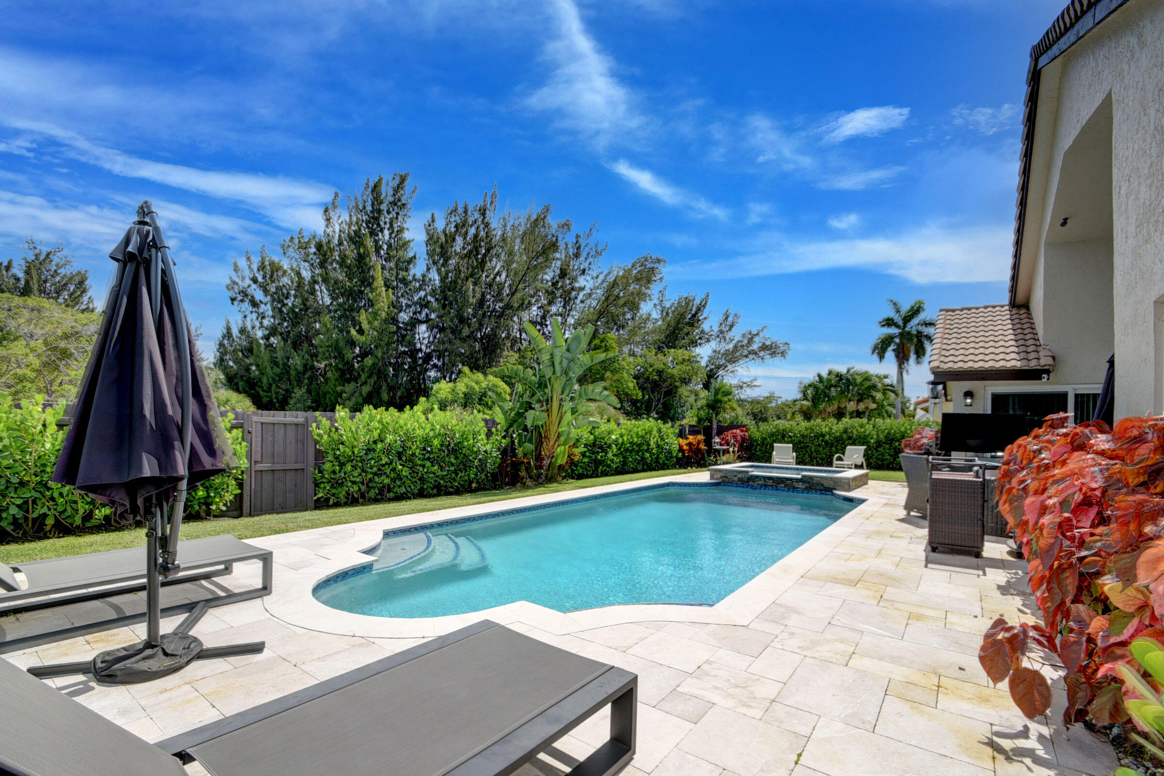 5598 Aspen Ridge Circle