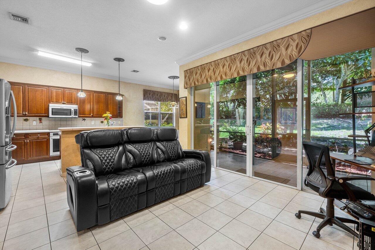 9034 Alexandra Circle