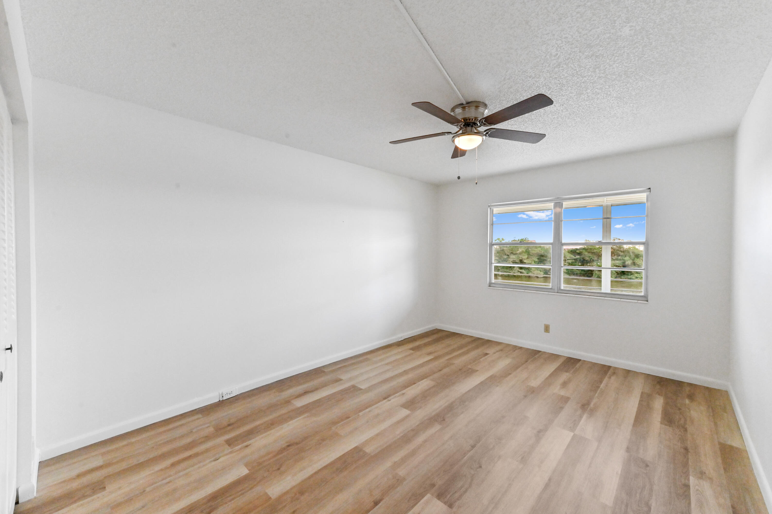3066 Ainslie D