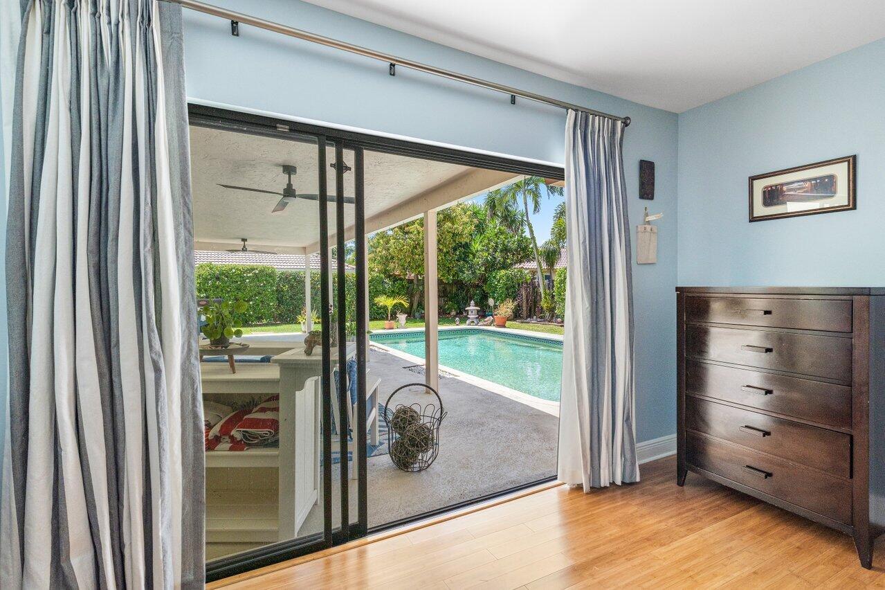 1935 SW 7th Court