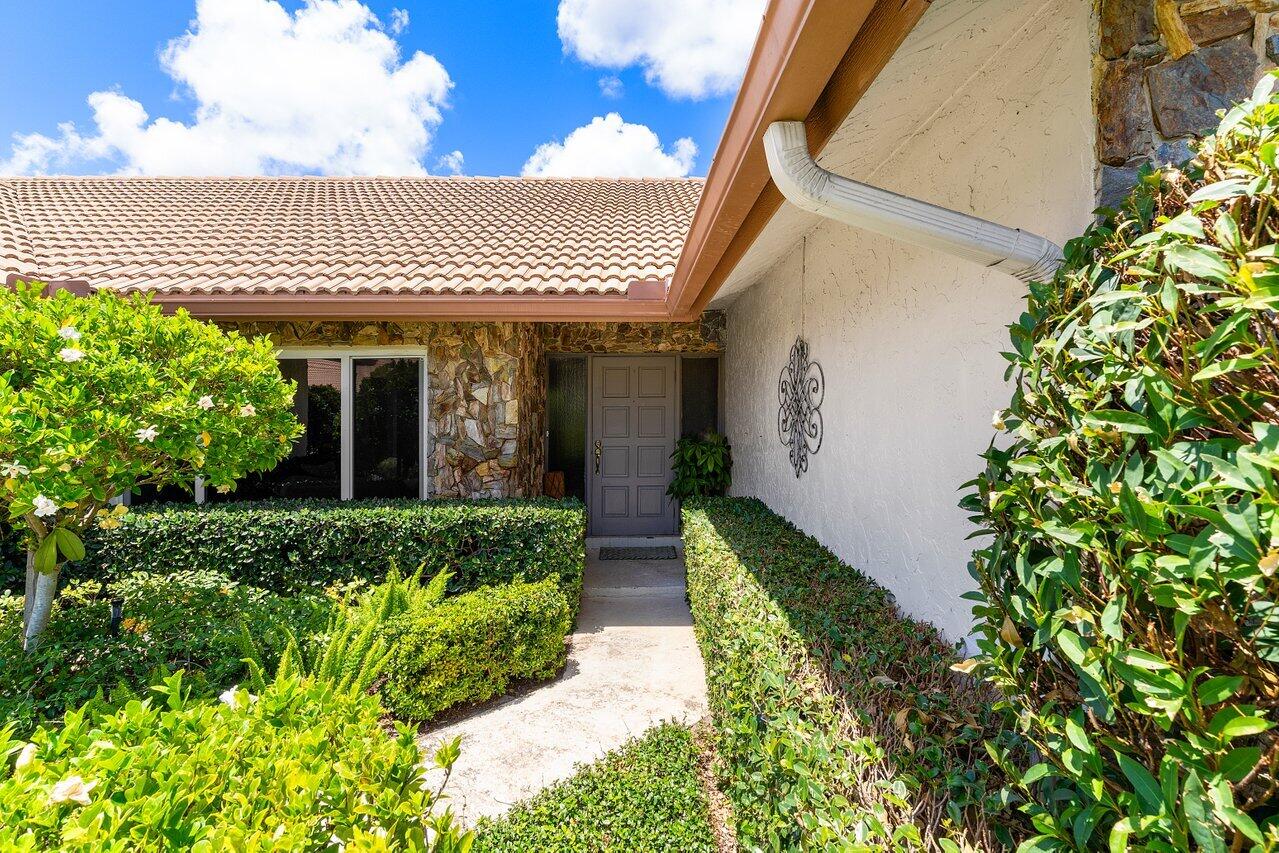 1935 SW 7th Court