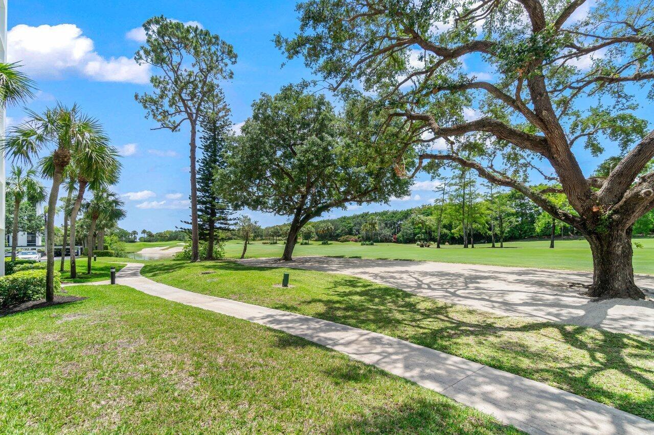 7819 Lakeside Boulevard 0814