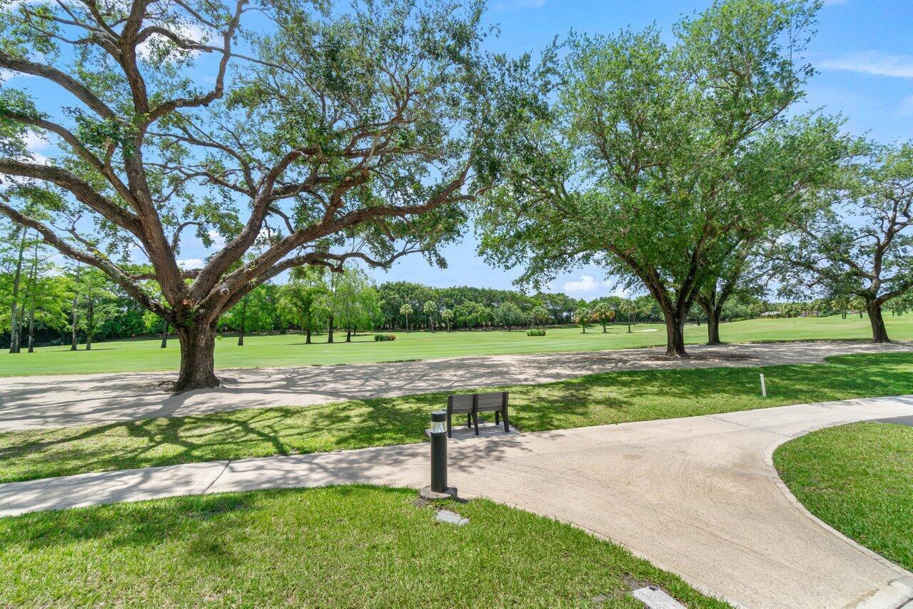 7819 Lakeside Boulevard 0814