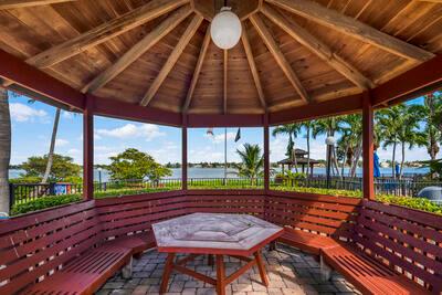 105 Half Moon Circle B1