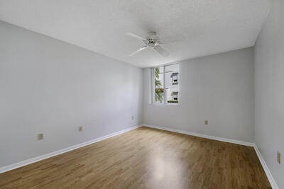 105 Half Moon Circle B1