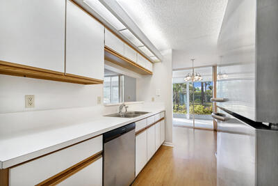 105 Half Moon Circle B1