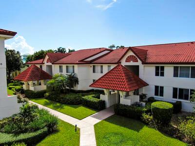 105 Half Moon Circle B1