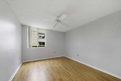 105 Half Moon Circle B1