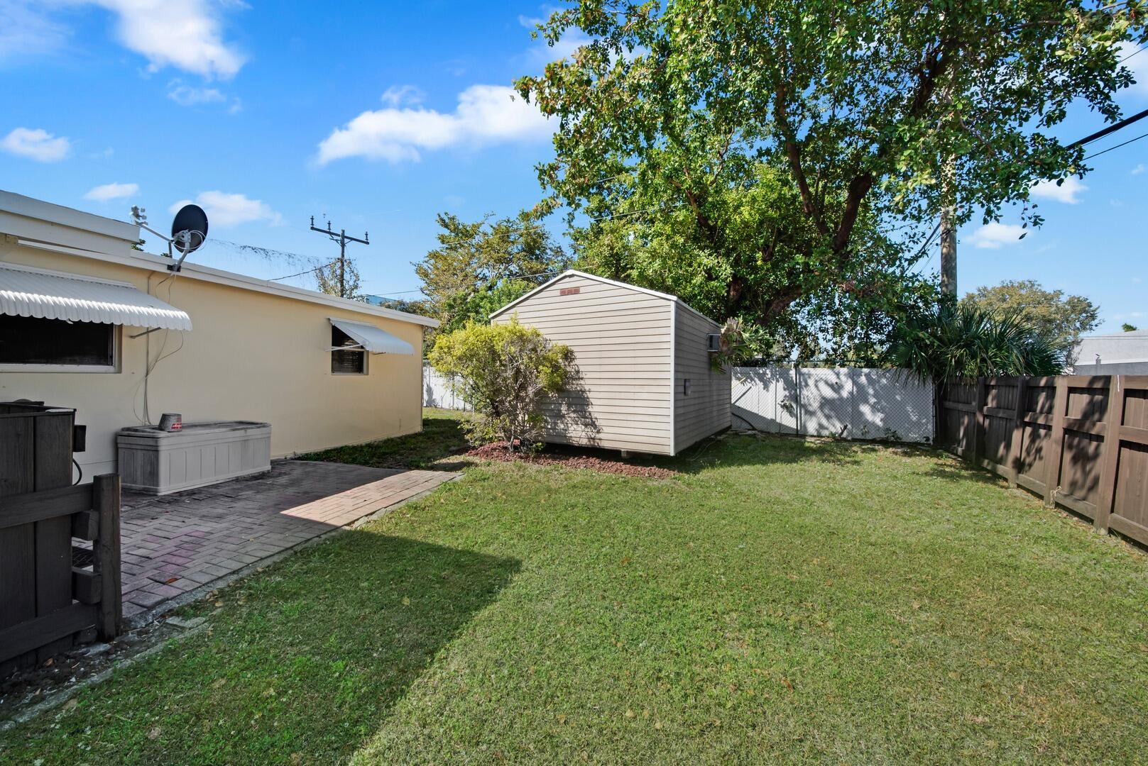 841 NE 61st Street