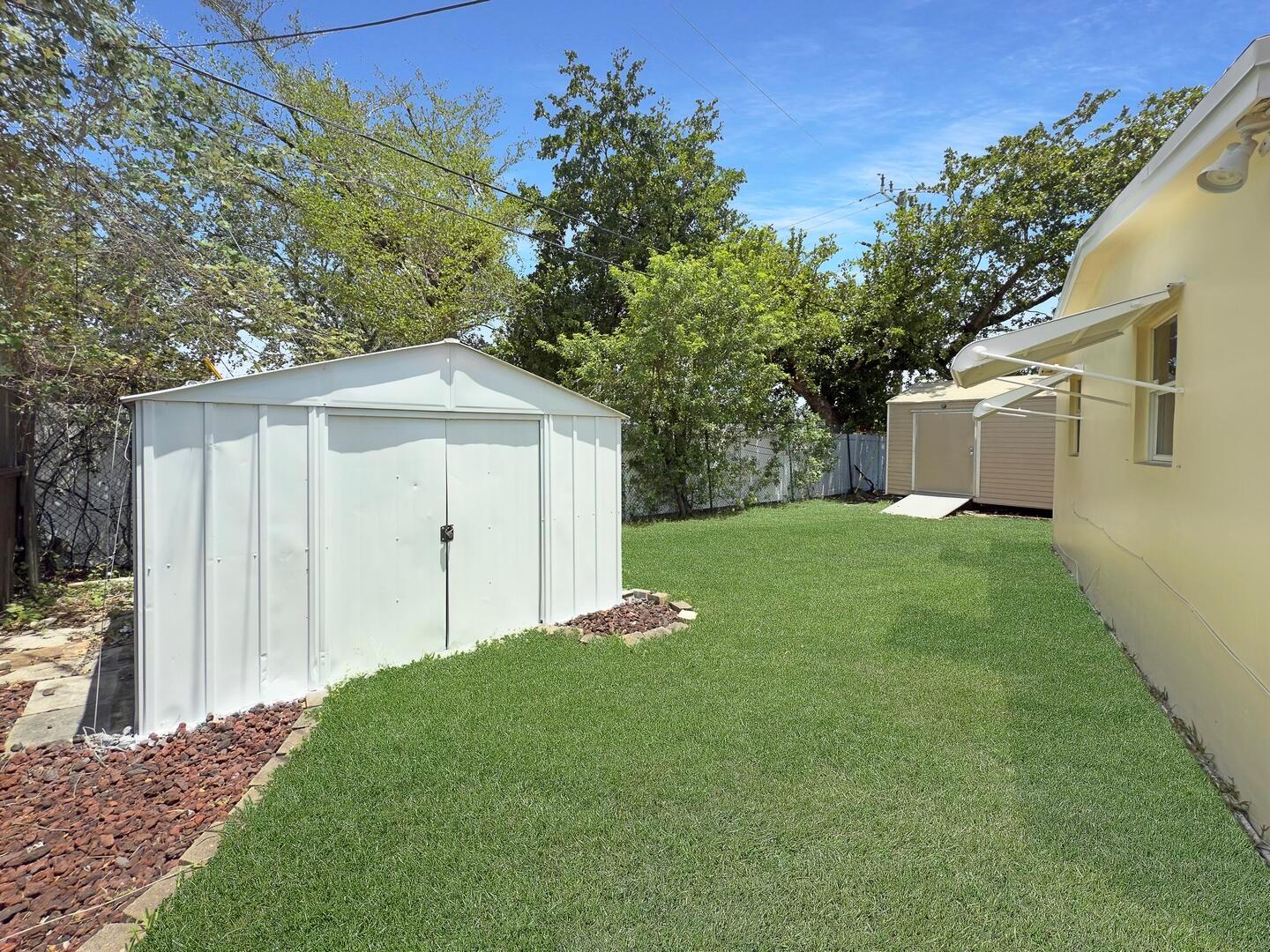 841 NE 61st Street