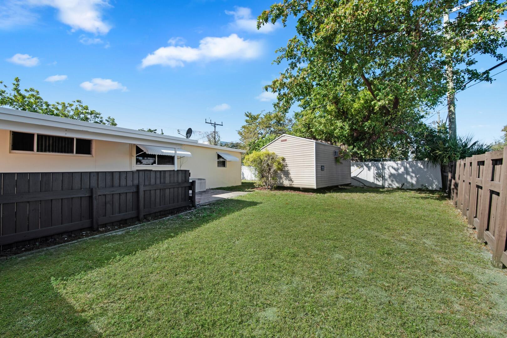 841 NE 61st Street