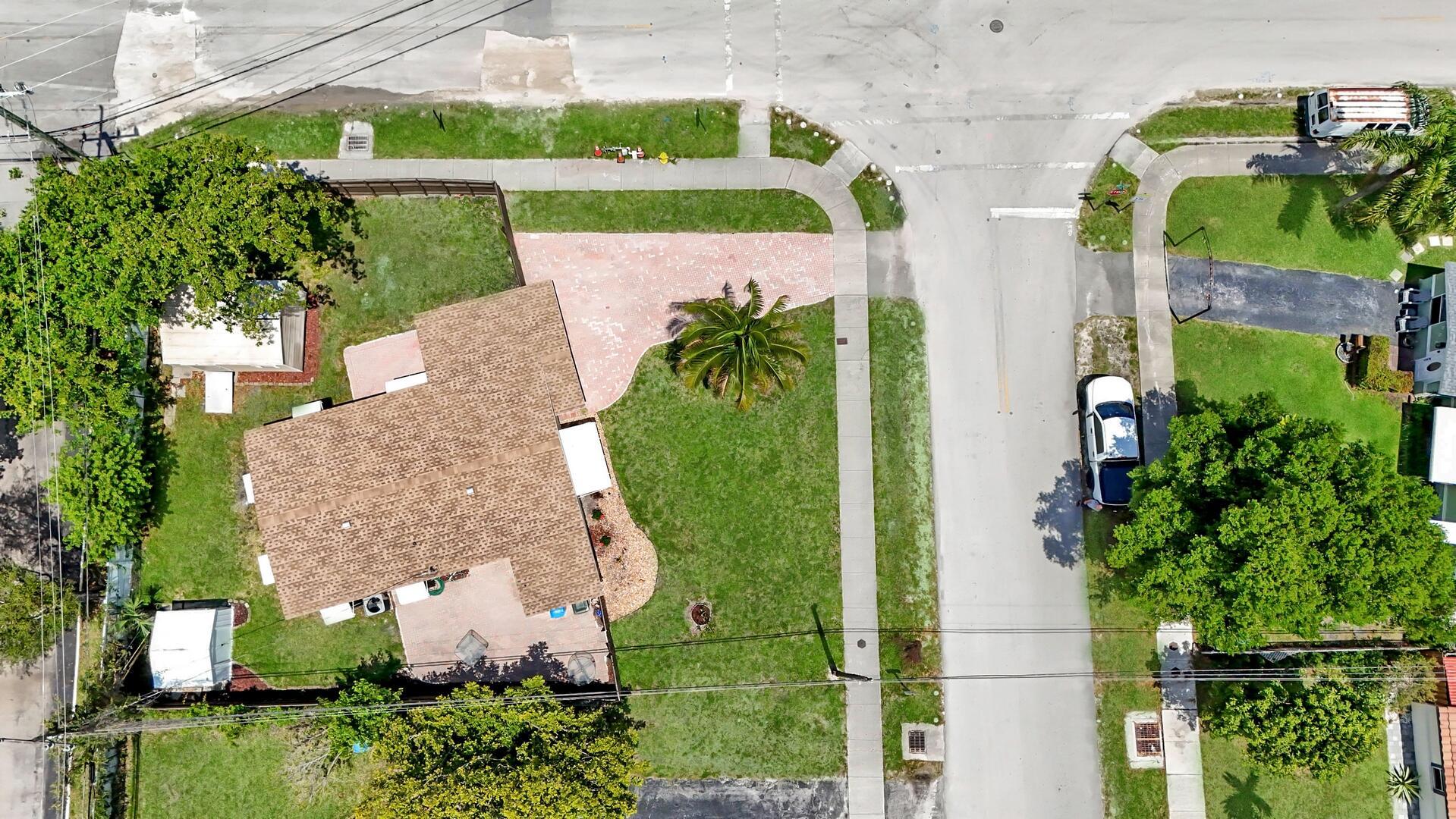 841 NE 61st Street