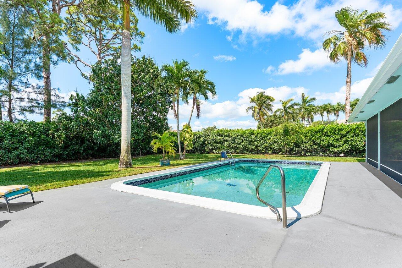 474 S Country Club Drive