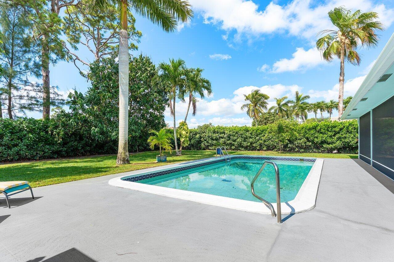 474 S Country Club Drive