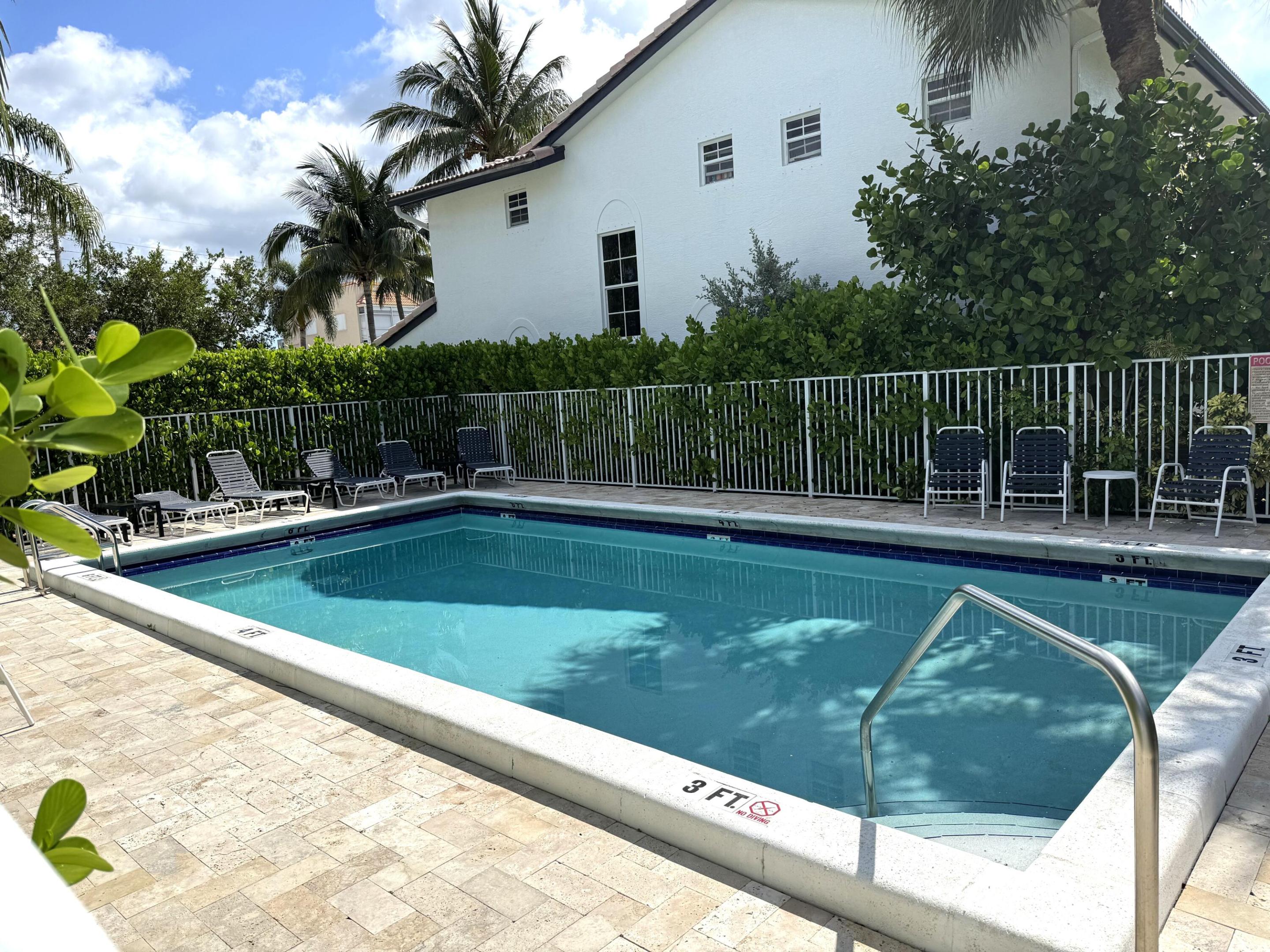 350 SW 8th Street 2