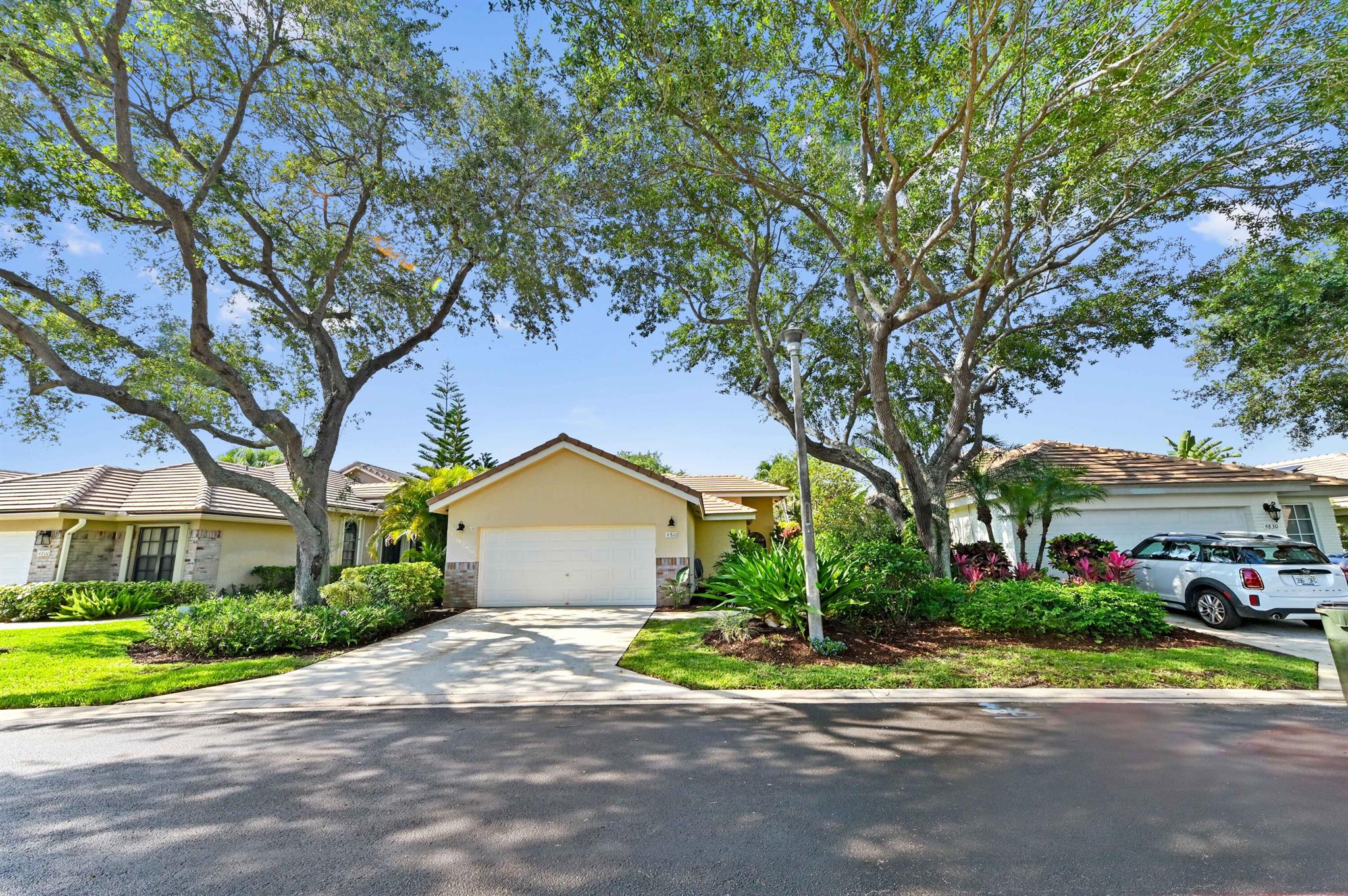 4810 Sherwood Forest Drive