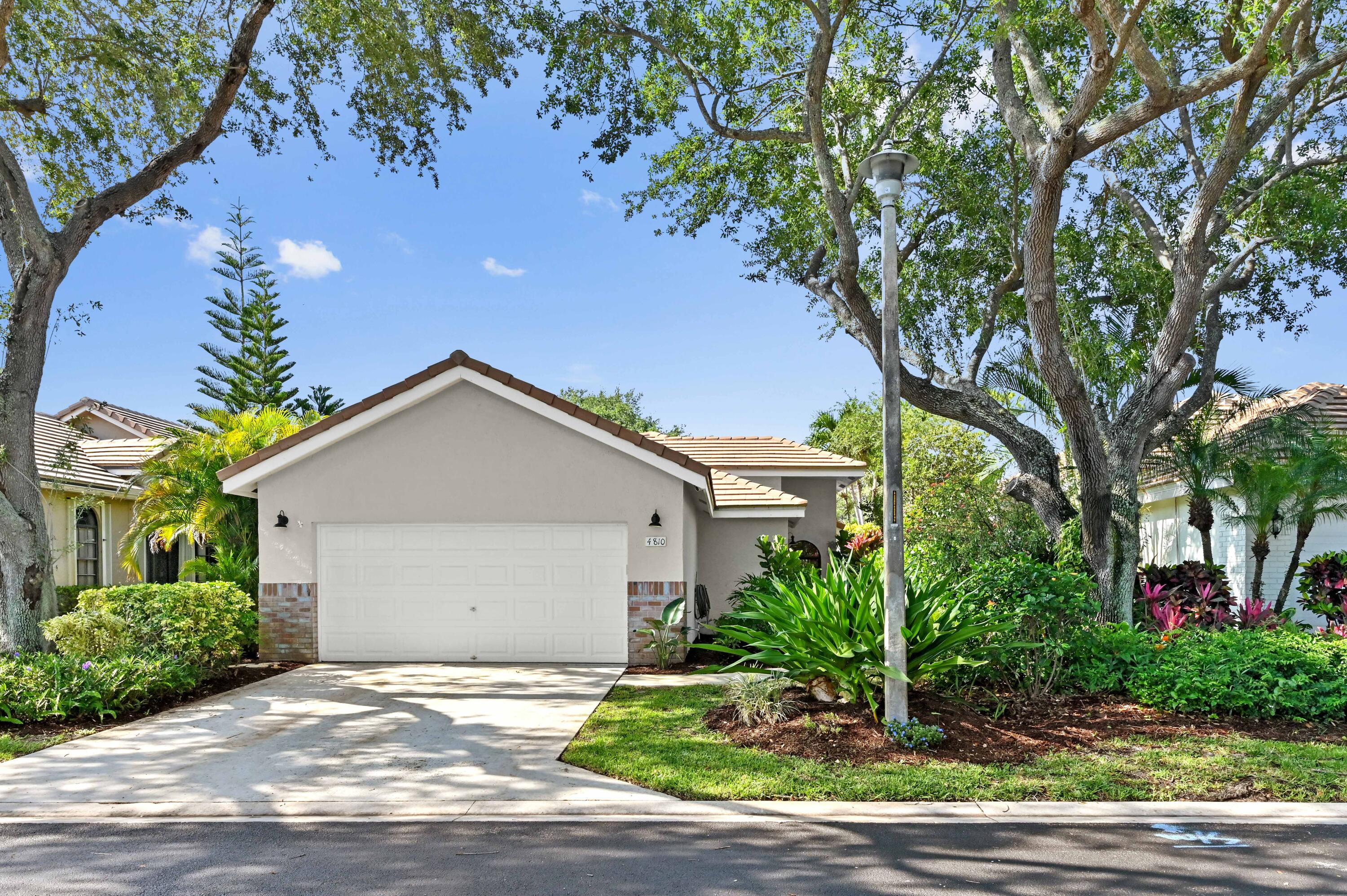 4810 Sherwood Forest Drive