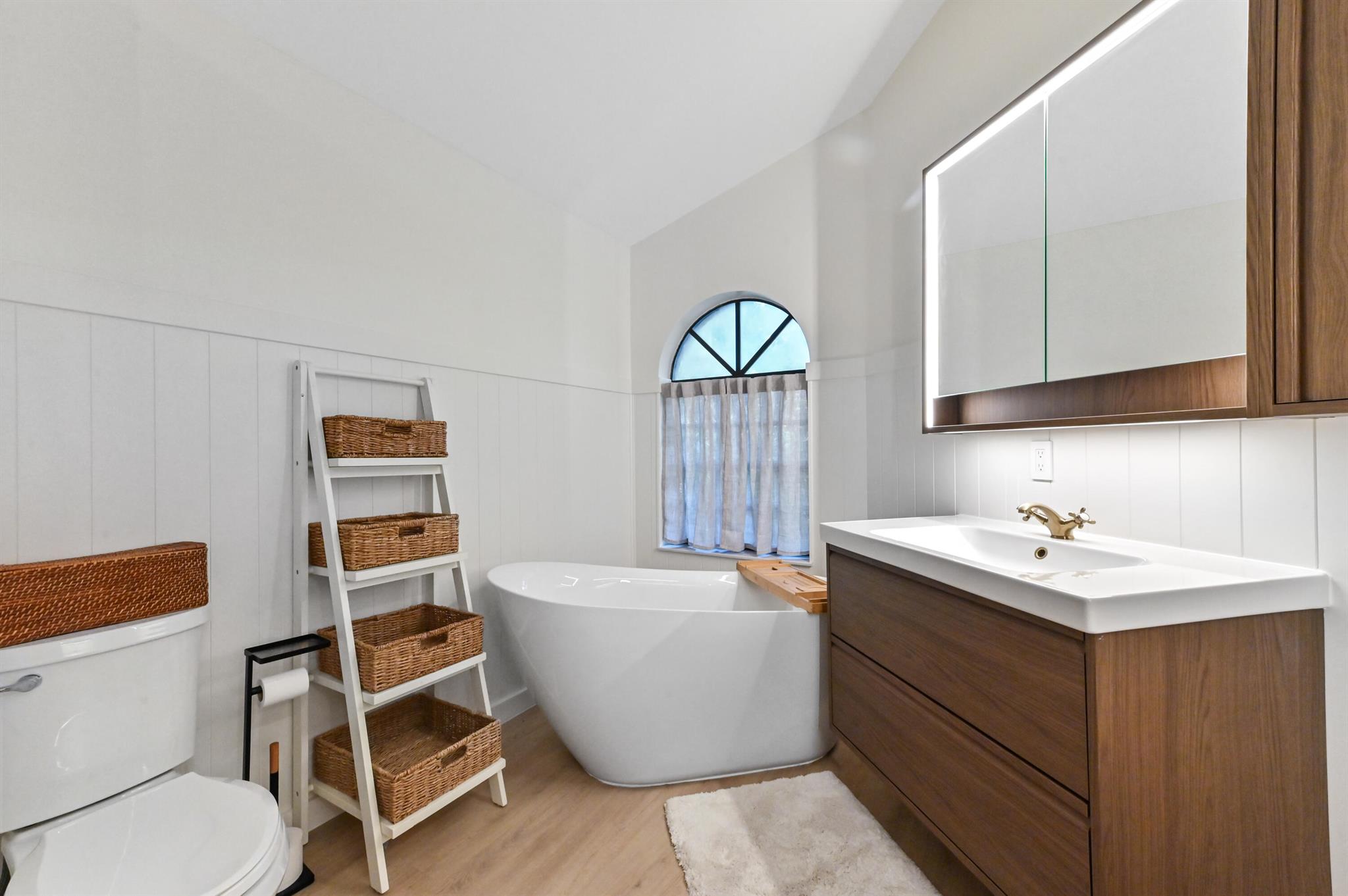 4810 Sherwood Forest Drive