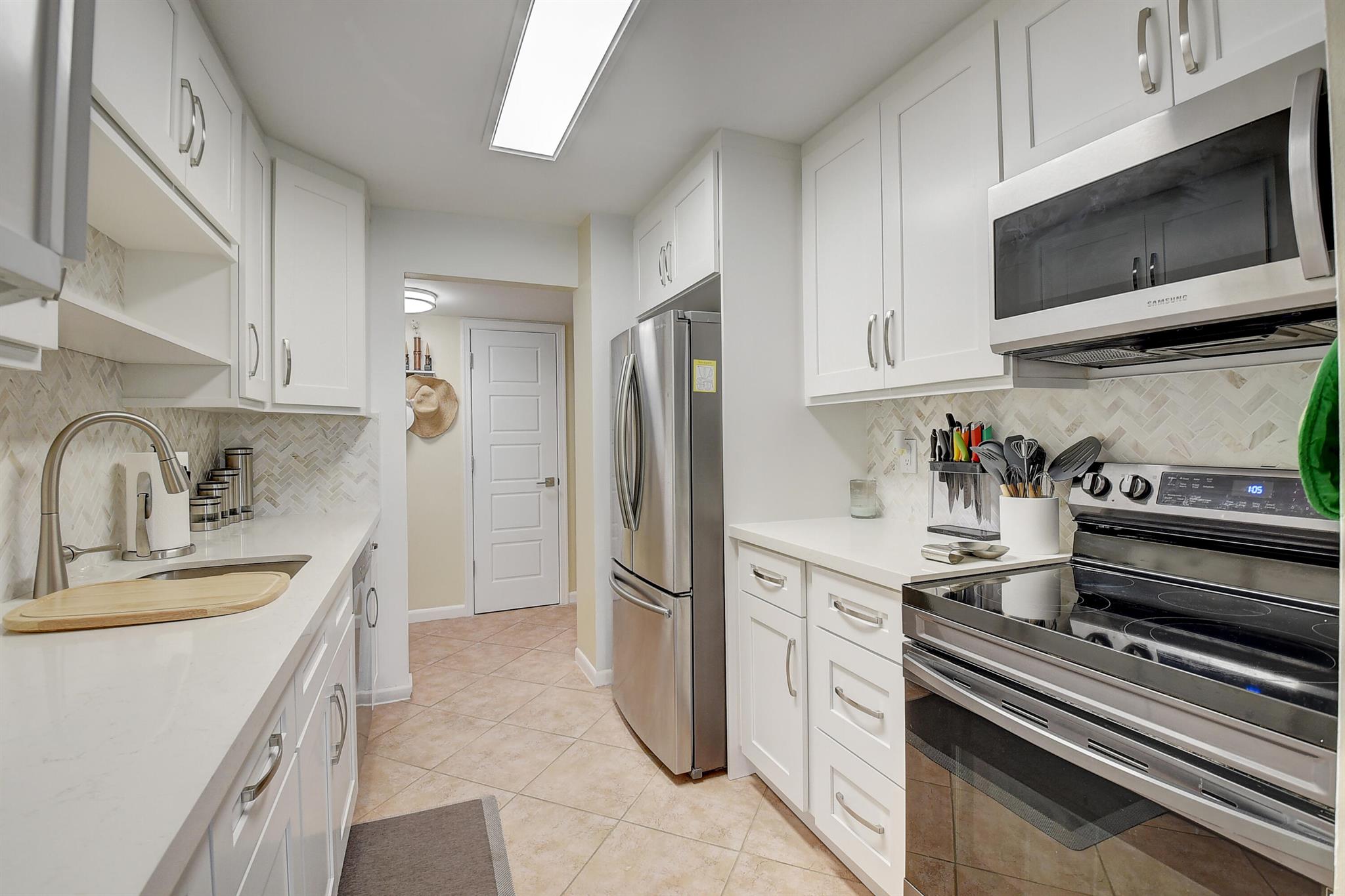 1111 S Ocean Boulevard 123