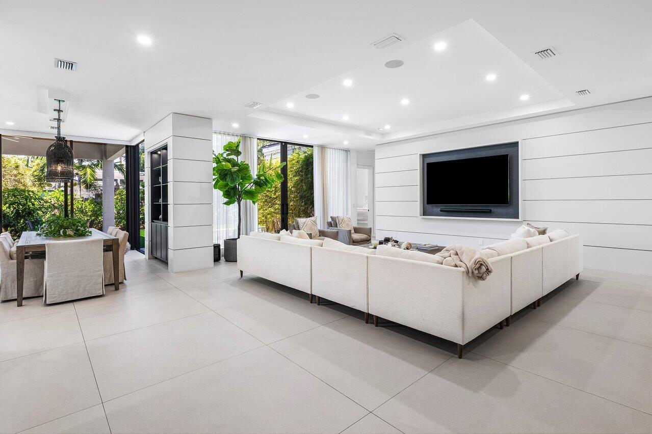 781 SW 18th Street