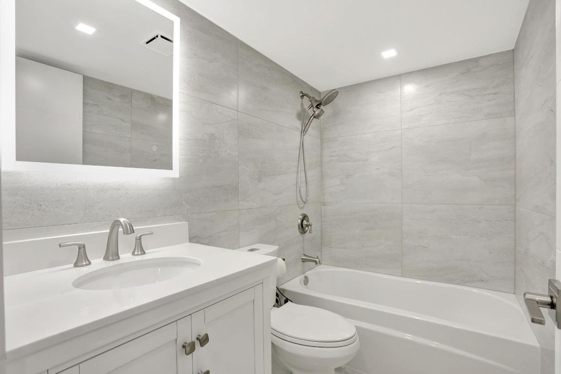 545 Trace Circle 106, Deerfield Beach Unit: 106