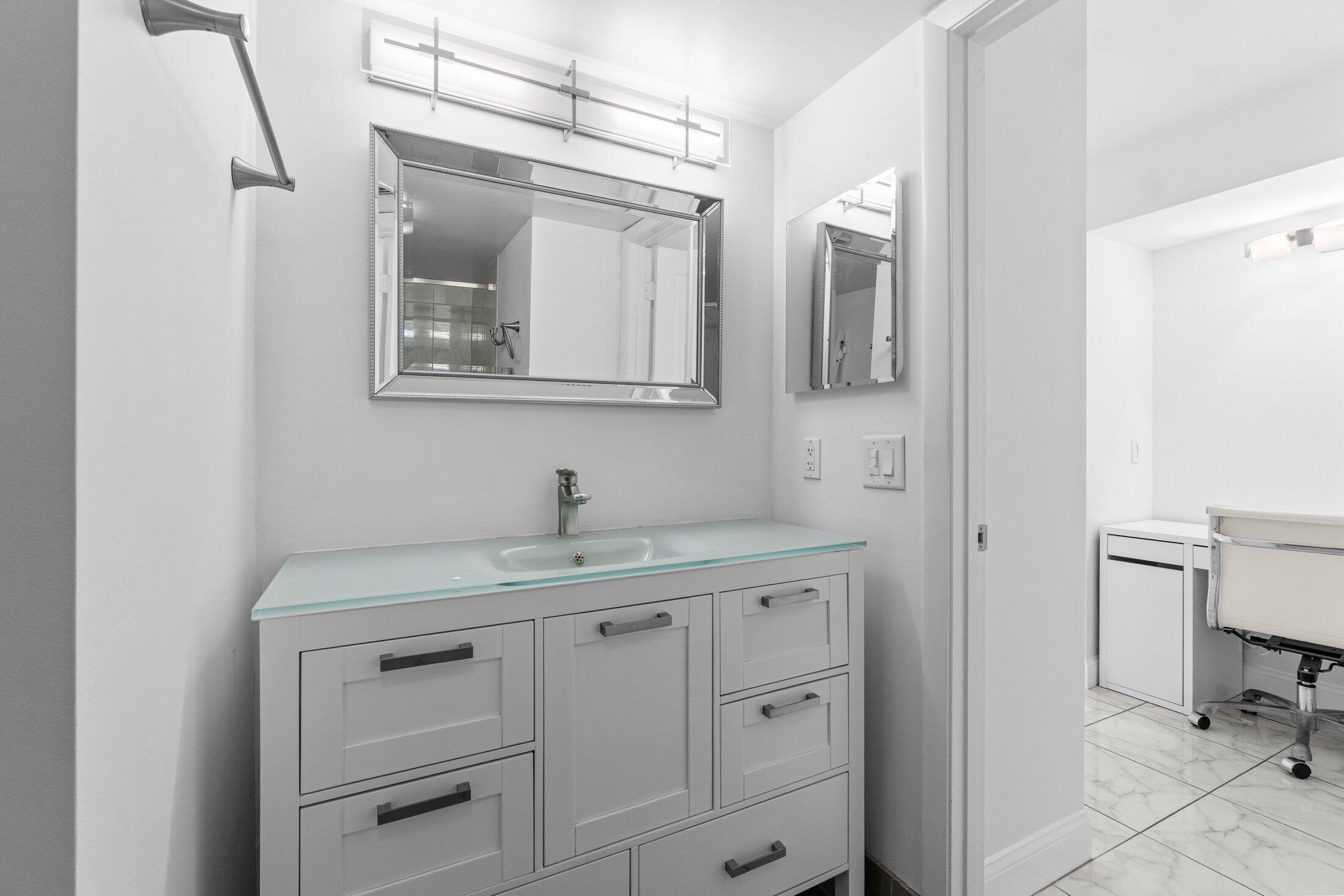 6562 Boca Del Mar Drive 527