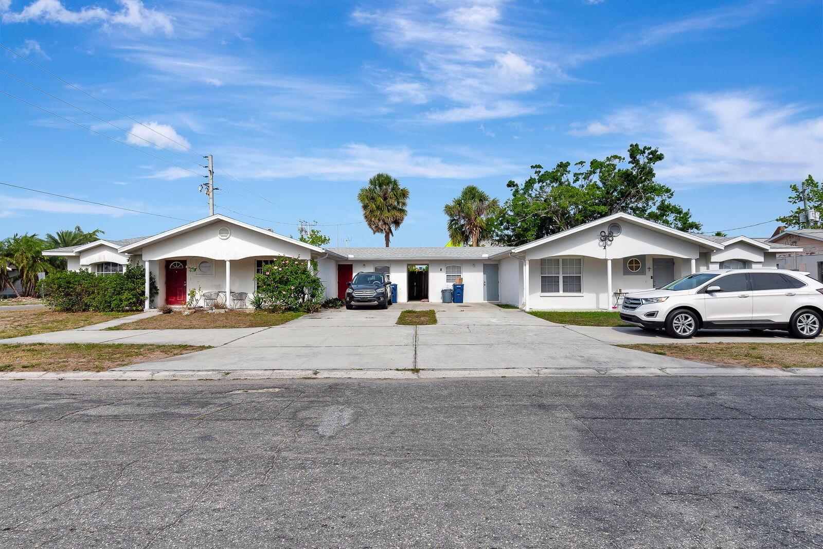 6528/6530 12th Street W