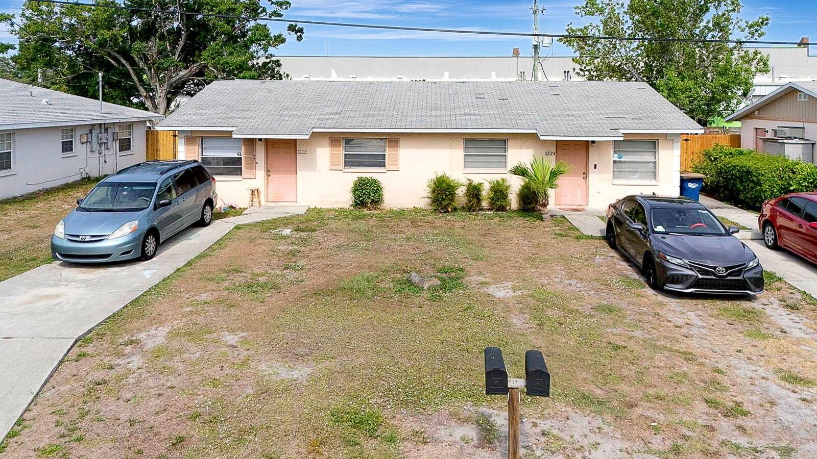 6524/6526 12th Street W