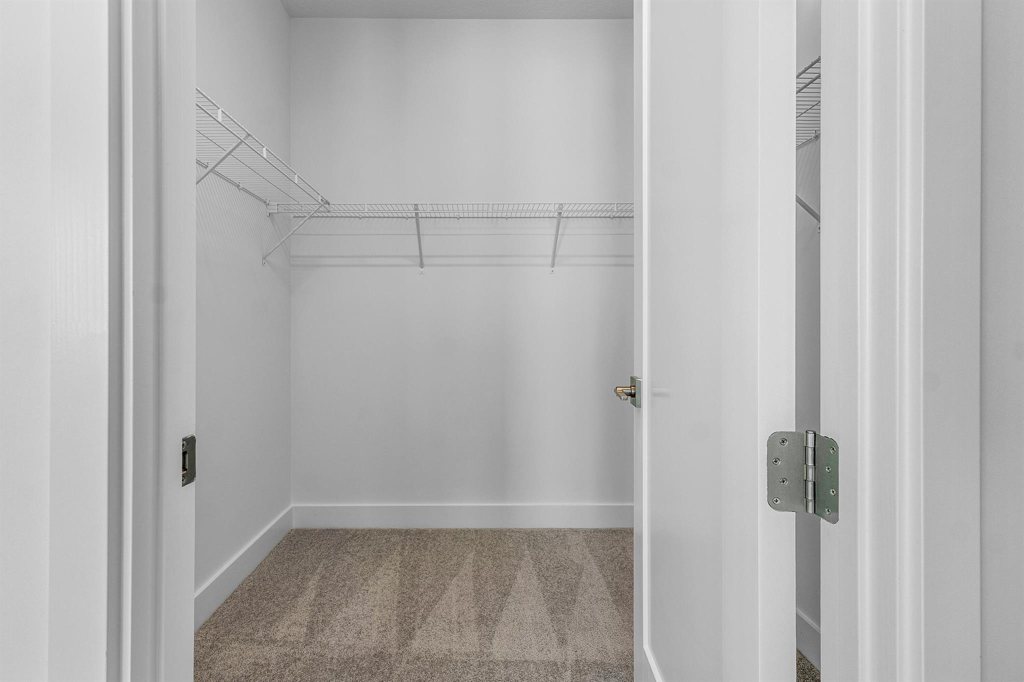 20415 Southernwood Avenue