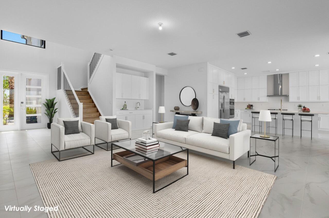 20415 Southernwood Avenue