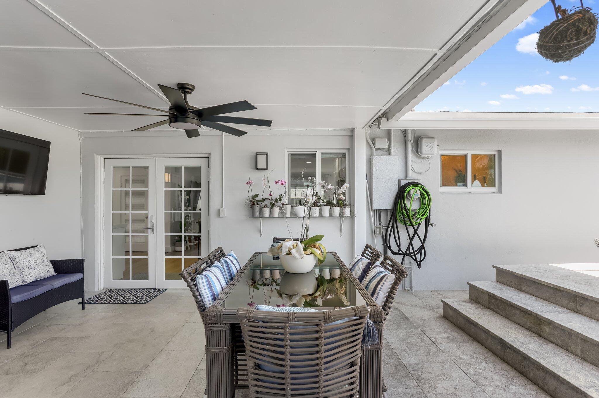 520 SE 3rd Court