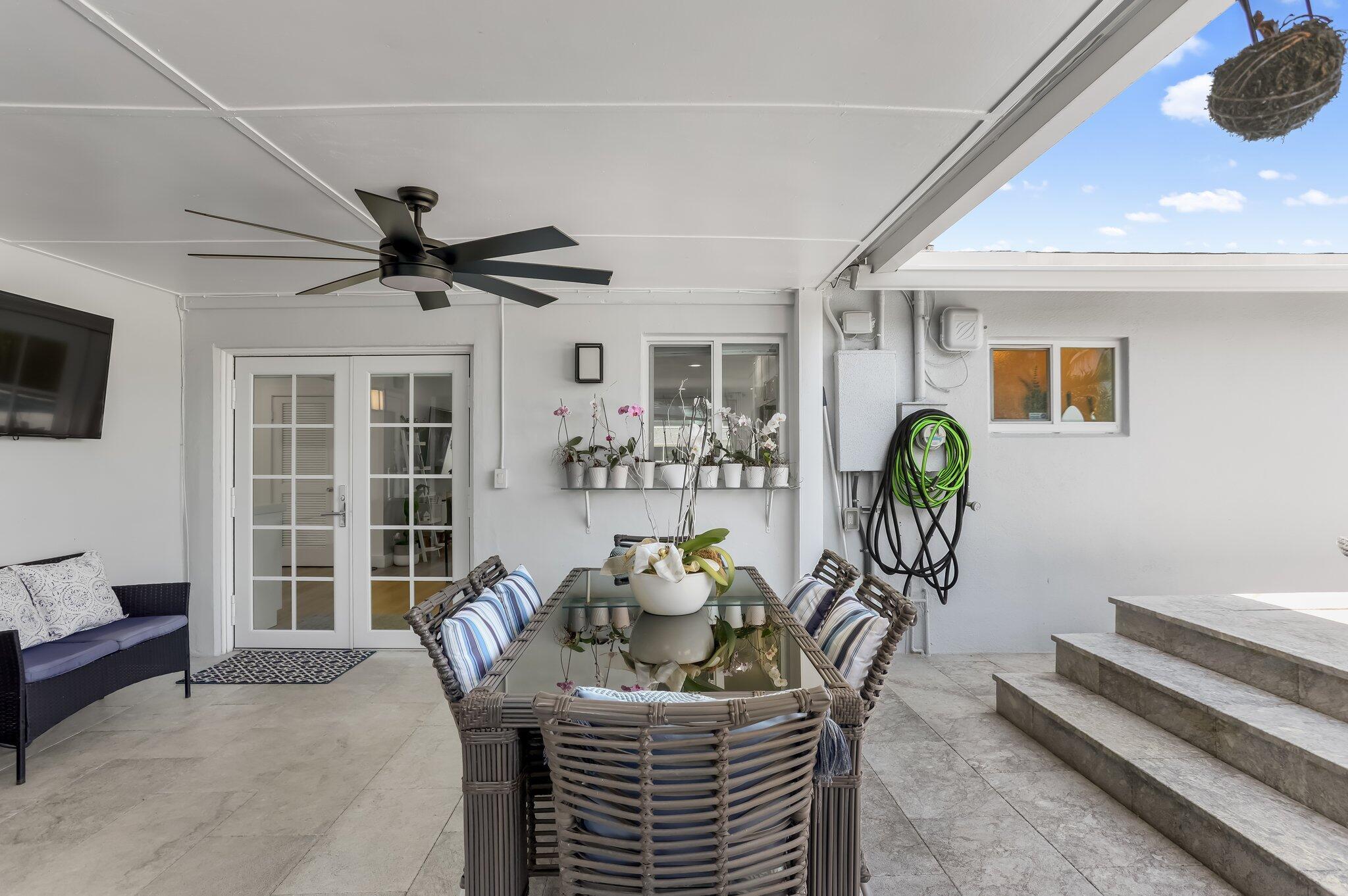520 SE 3rd Court