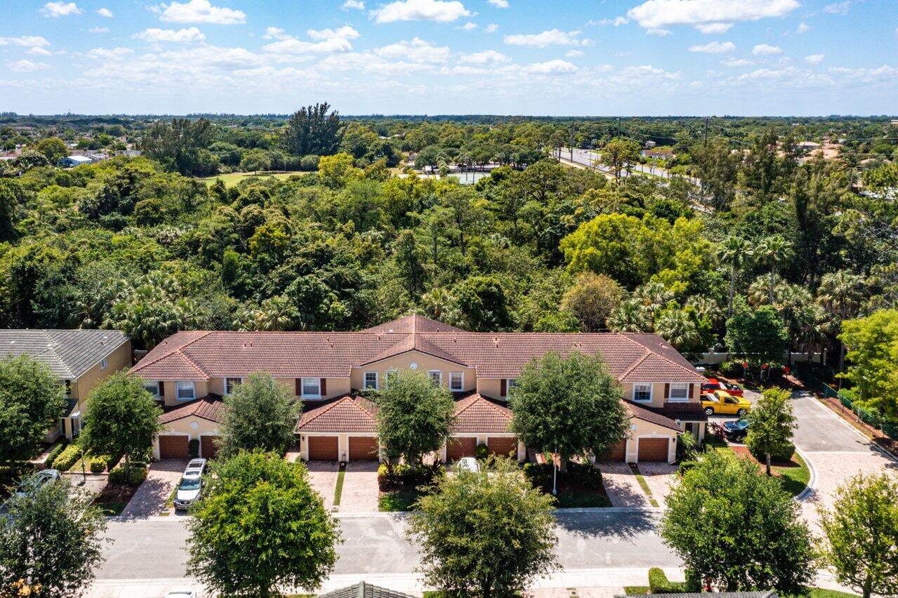 22188 Majestic Woods Way