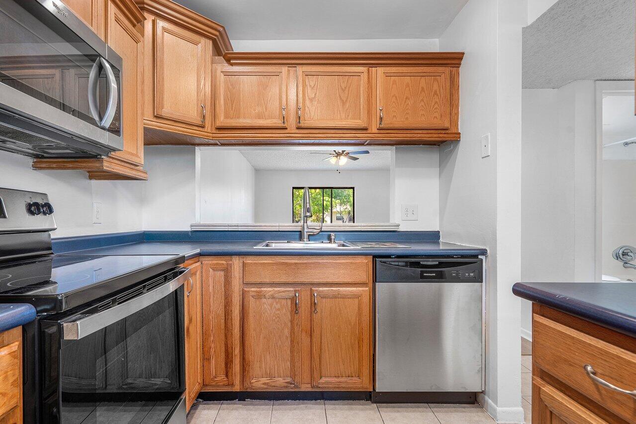 6808 Palmetto Circle S 202, Boca Raton Unit: 202