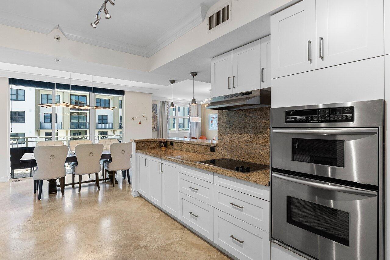 99 SE Mizner Boulevard Ph 37