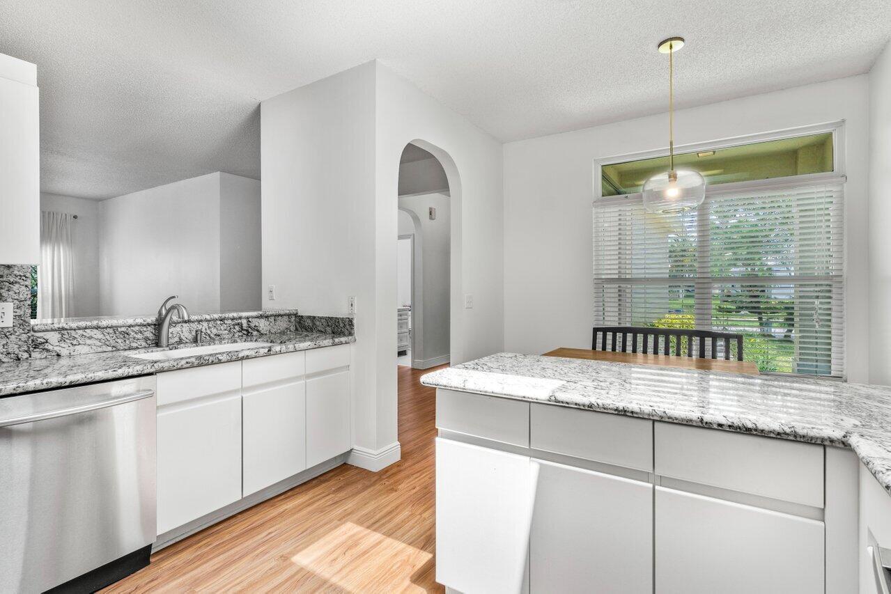 7612 Mansfield Hollow Road Road