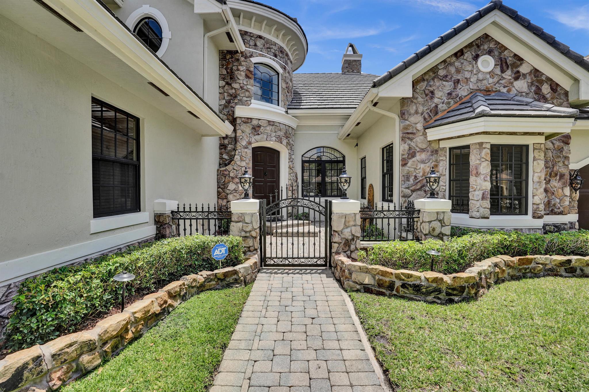 9210 Equus Circle