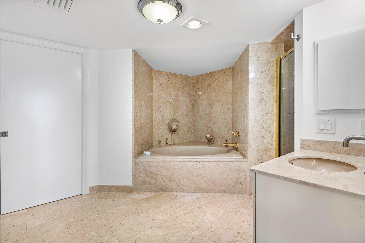 1500 S Ocean Boulevard 804