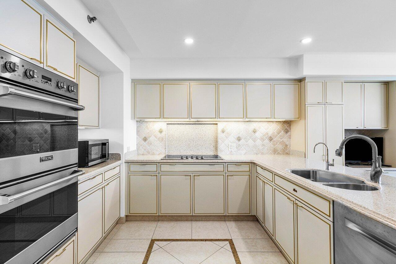 1500 S Ocean Boulevard 804