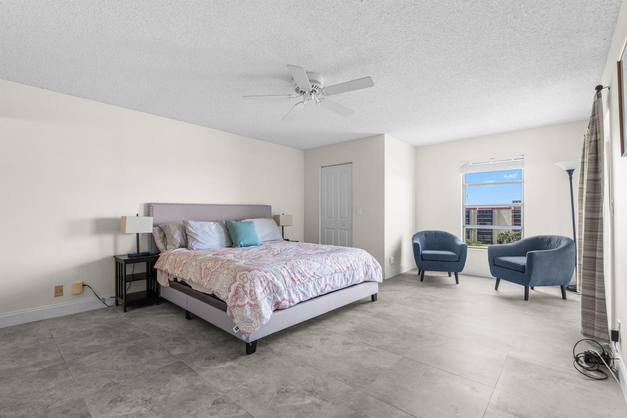 7290 Kinghurst Drive 809