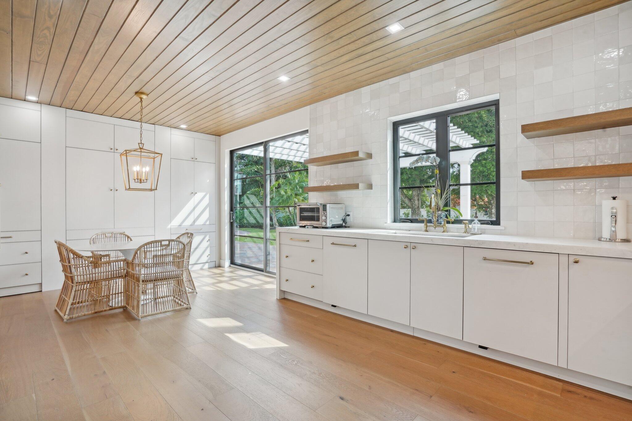 830 SW 15th Street