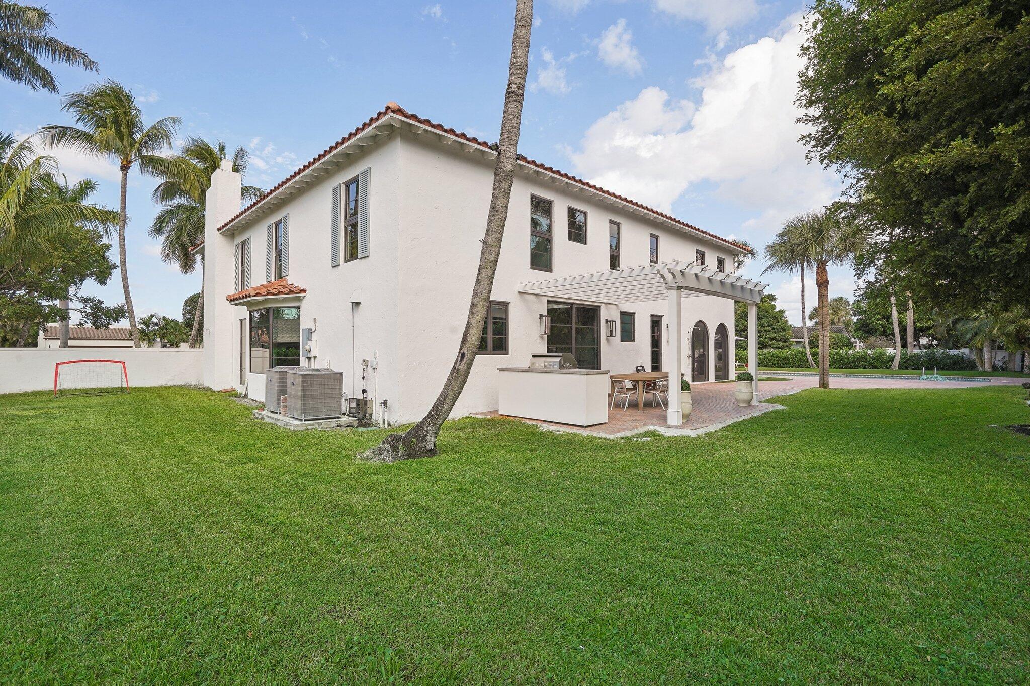 830 SW 15th Street