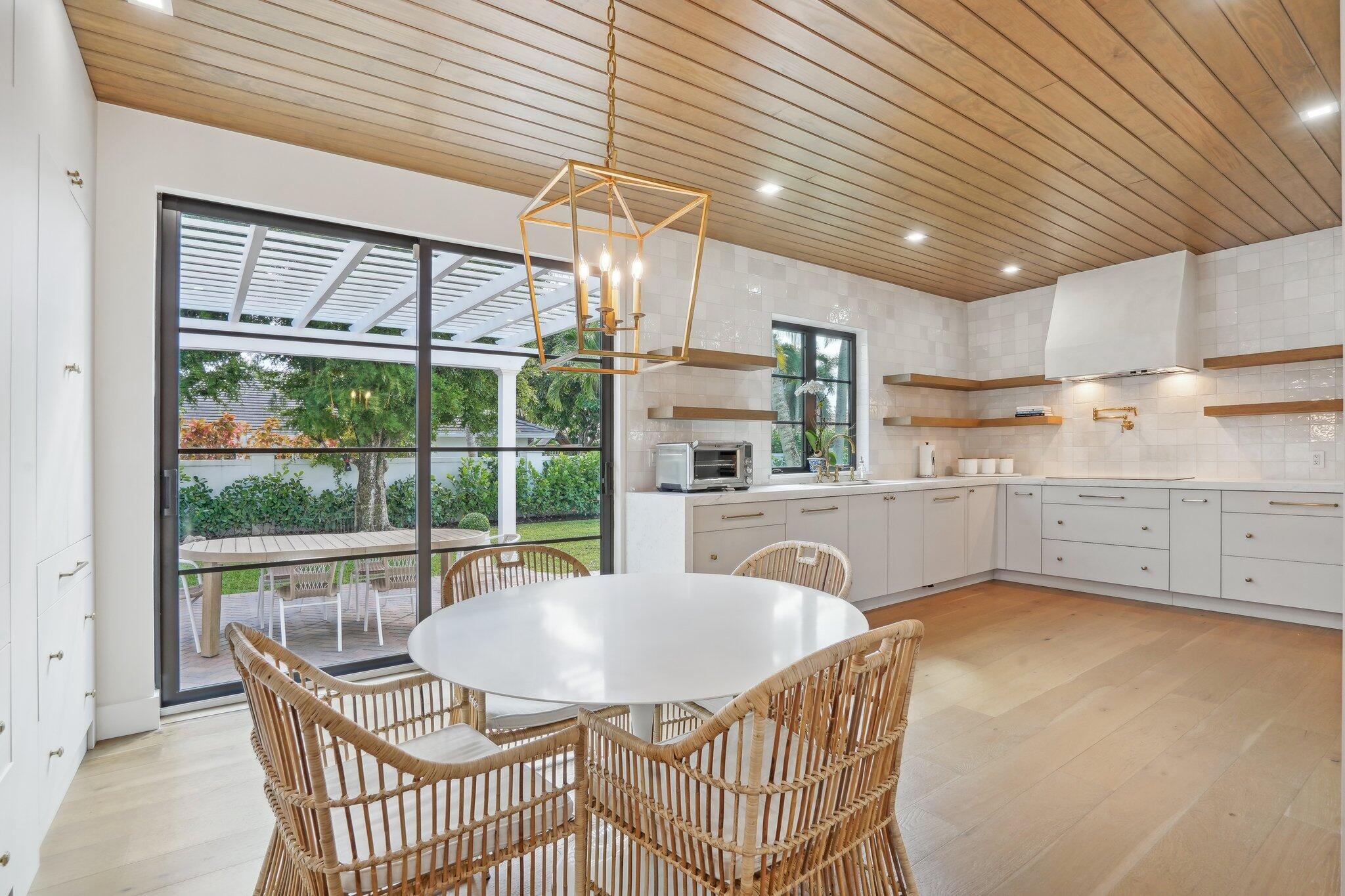 830 SW 15th Street