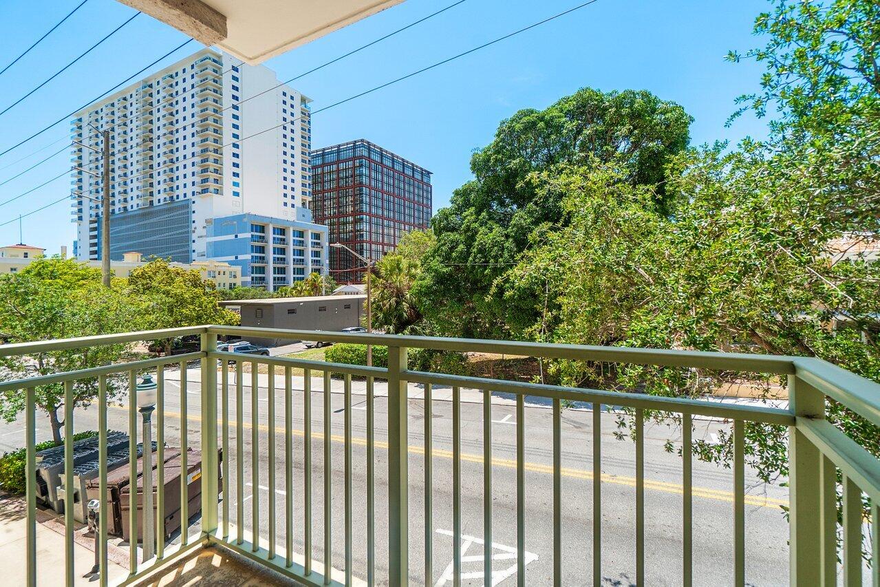 610 Clematis Street 236