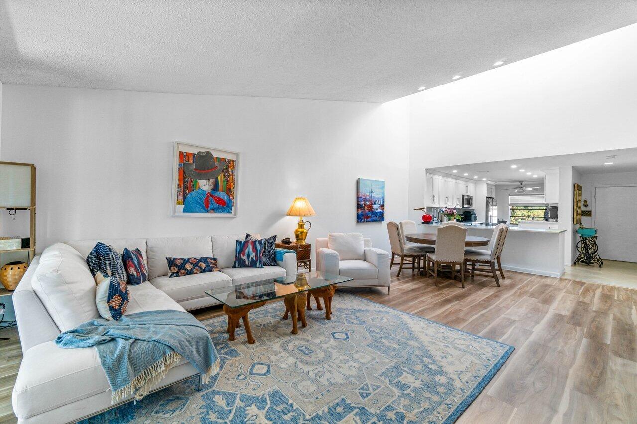 61 Eastgate Drive D