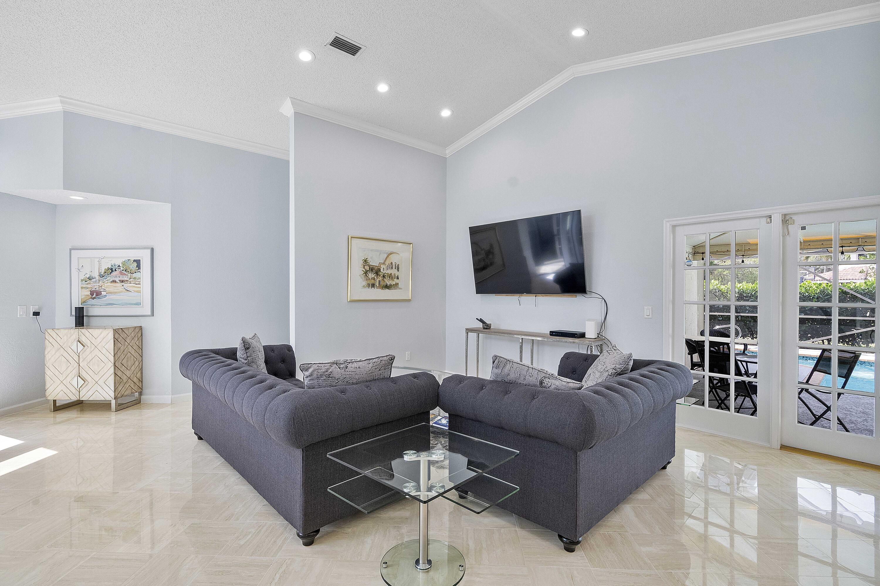 22652 Esplanada Circle W