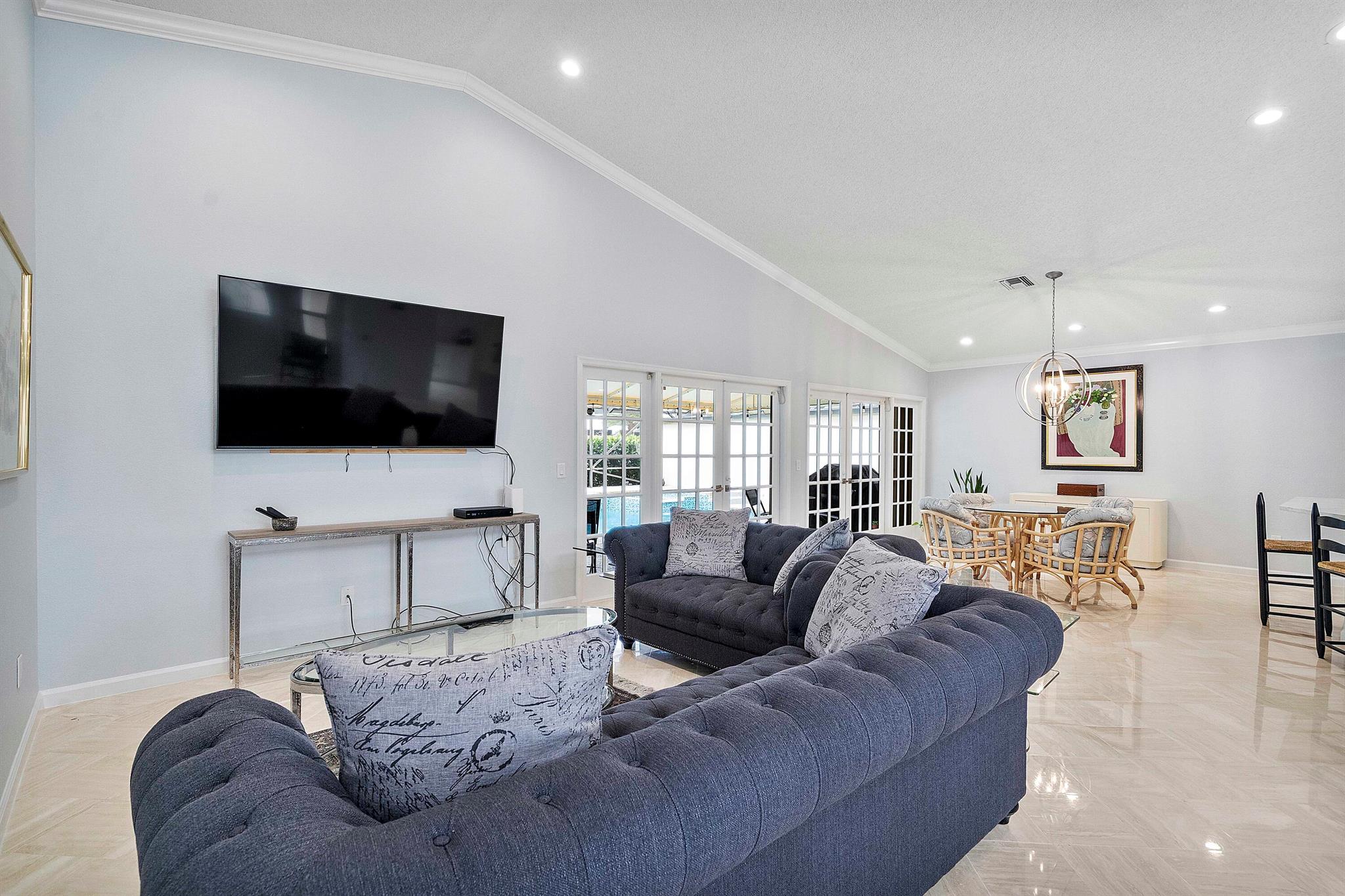 22652 Esplanada Circle W